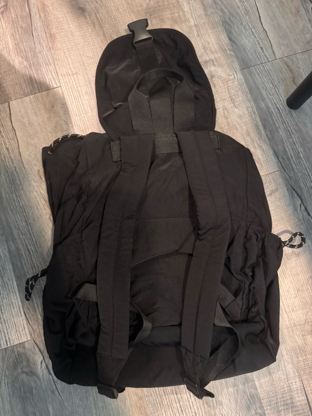 BEIS Backpack - Picture 2 of 2